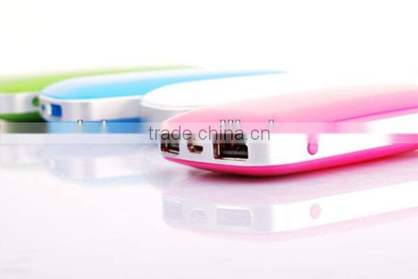 Shenzhen factory Private power banks, 4400MAH-5200MAh Customize capacity mobile charger Pink color portable power bank for Lady