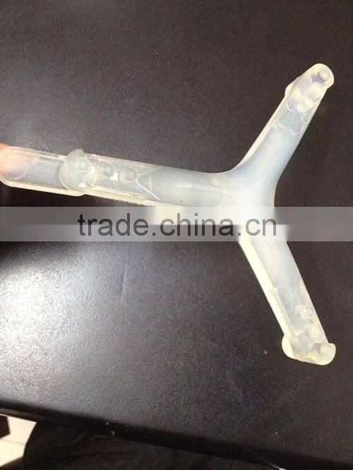 Innovative consumer products star type sieve cleaner with plastc stud