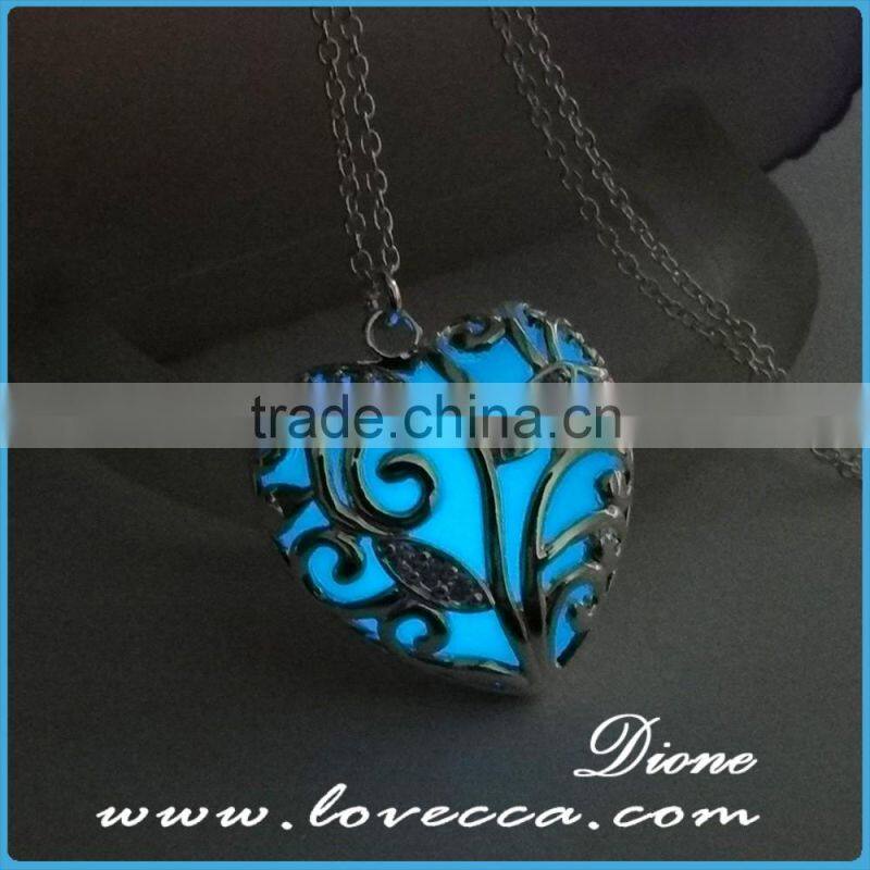 Cheap Alloy Luminous Glow in the dark Heart Locket Charm Pendant Ladies Jewelry Necklace