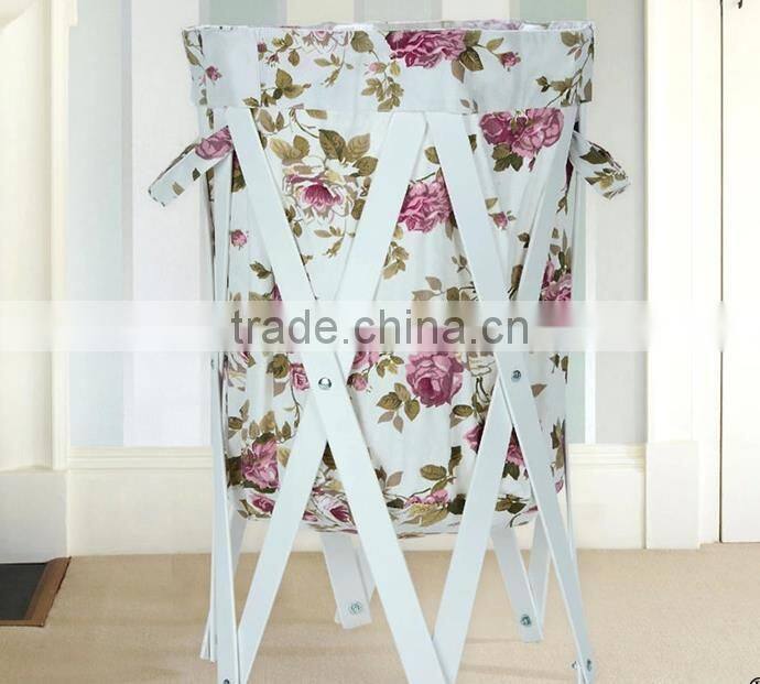 Pastoral foldable laundry basket