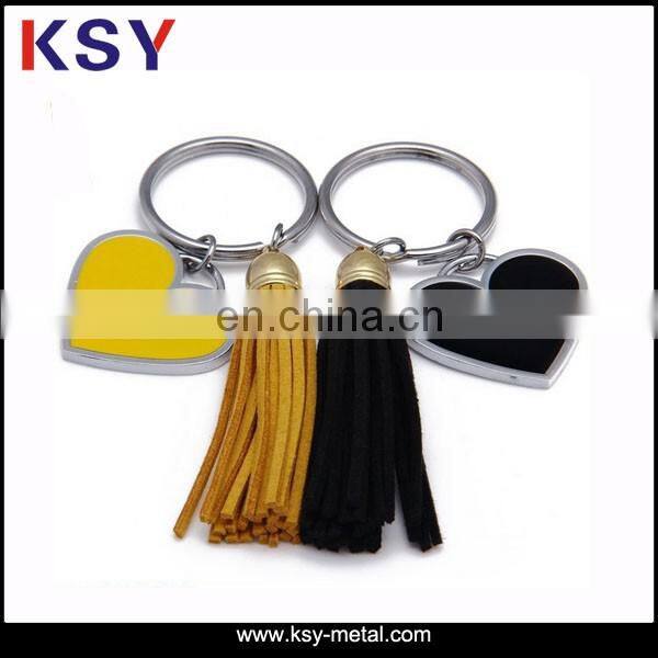 Fashion custom metal keychain with factory price
