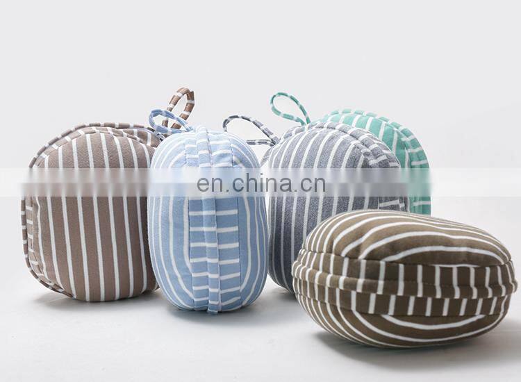 2018 Original design stripe pattern sleeping eyeshade set bed travel kit eye mask neck pillow