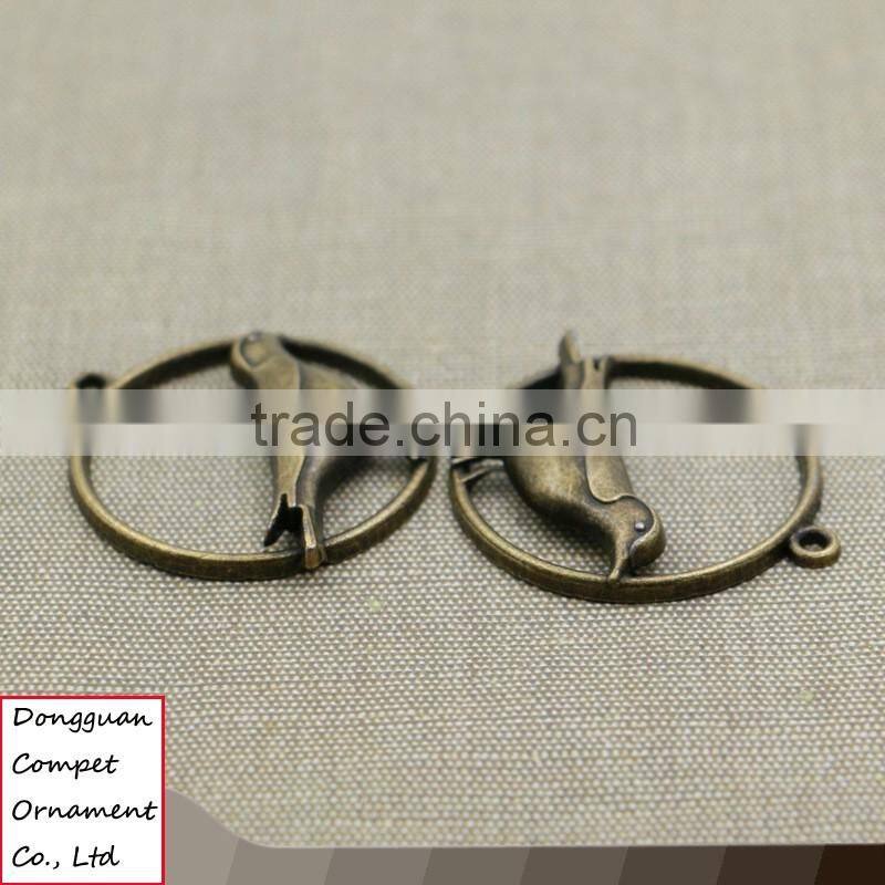 Wholesale metal plating zinc alloy hollow out cuckoo bird pendant