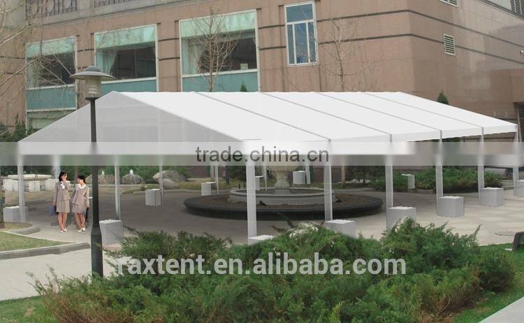 Focus on tent pole accessory