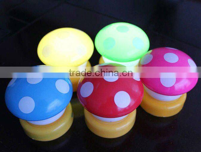 CE/ROHS Mushroom LED Night light/ Push light/Touch light
