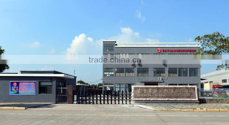 14 by 14 inch High Quality Microfiber Makeup Remover Towel Removing Cloth Soft Face Cleaning Towel China Wholesale