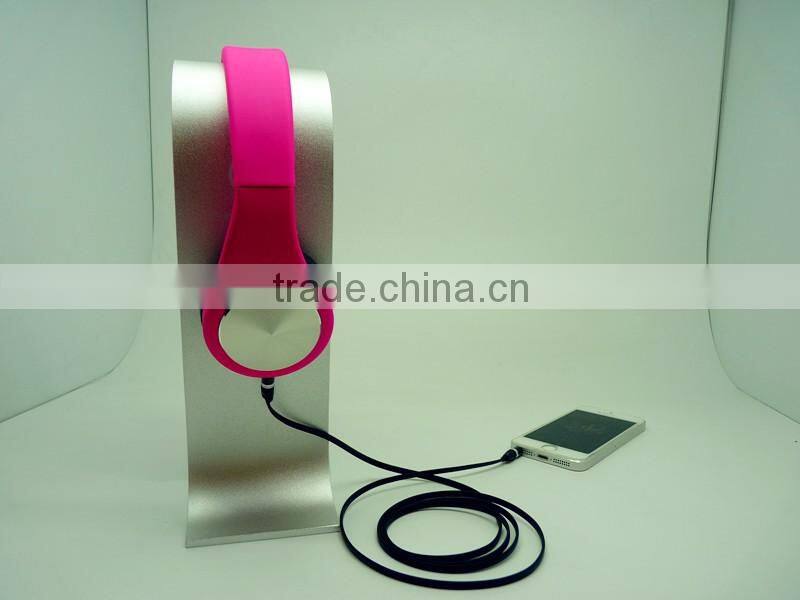 folding professional studio headphones with noise cancelling tech and super heavy bass sound for street studio