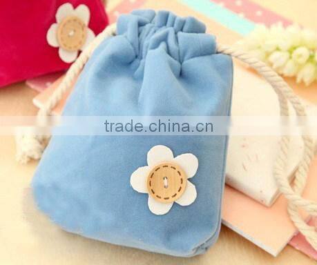 7*9cm In Stock Red Velvet Gift Pouch With Drawstring