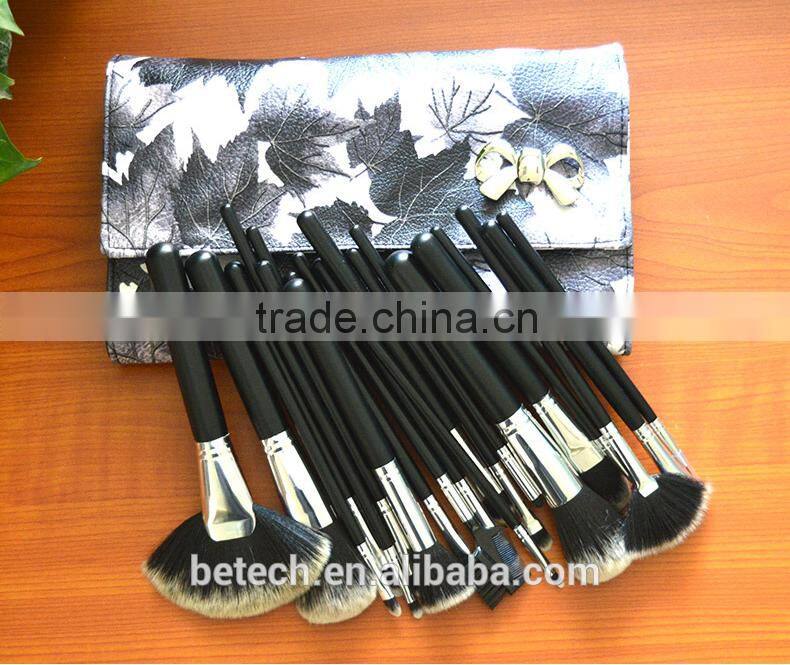 Wood handle makeup brushes kit Retro style boxed 22pcs