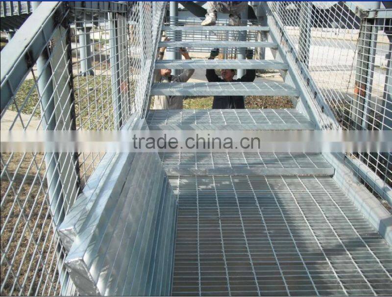 low price hot sale galvanized serrated steel grating panel,steel lattice, steel grille, steel fence, steel grate, bar grating