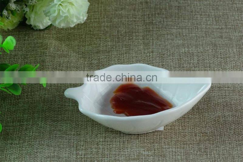 Hot sale leaf shape porcelain sauce dish Stock white deep dish or ceramcis for sauce