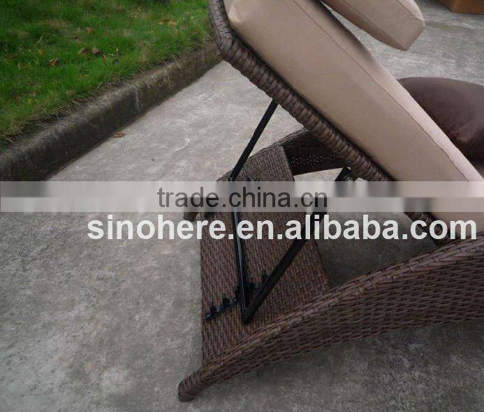 Modern outdoor furniture antique Rattan Chaise Lounge