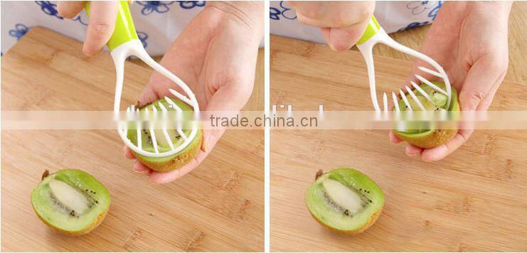 Multifunction Food grade Plastic Fruit Corer / Pitter and Slicer