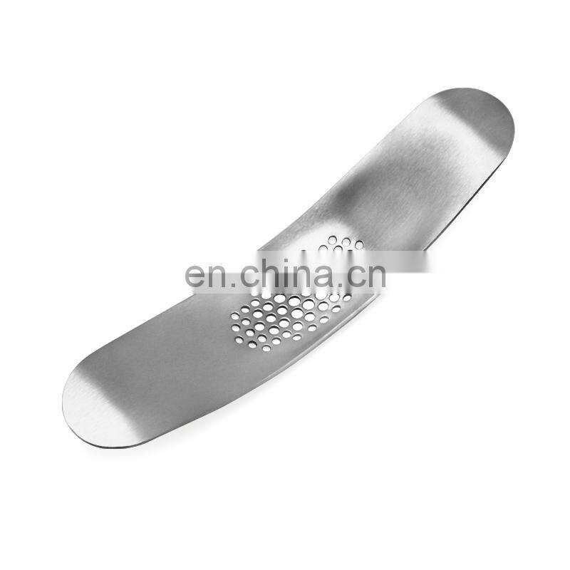 High Quality Creative Kitchen Tools Multifunction Garlic Press