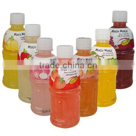 High speed automatic juice bottle sleeve labeler