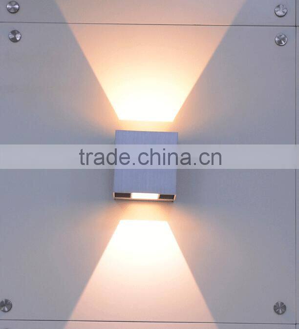 adjustable wireless led mounted wall lamp