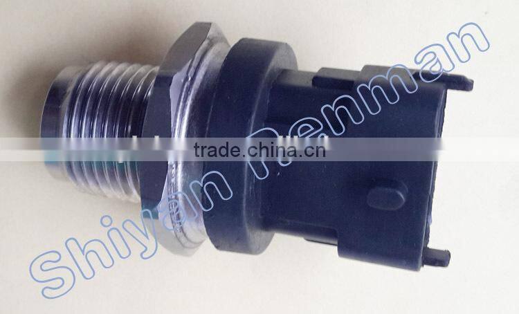 5260246 Injector Plumbing fuel pressure sensor