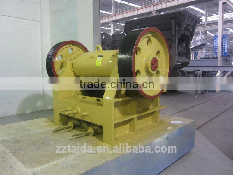 2014 New Energy-saving Stone Break Crusher Manufacturers in China with CE ISO