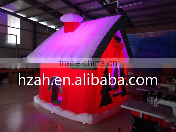 Lighting Inflatable Log Cabin for Christmas Decoration