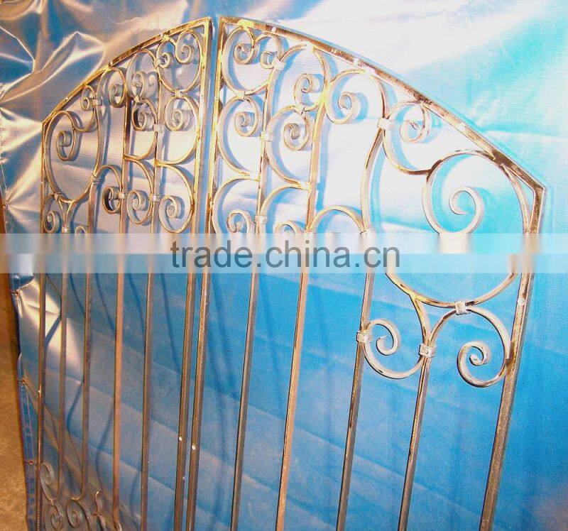 2016 Luxury European Style Metal Wrought Iron Gates Design on alibaba online shopping