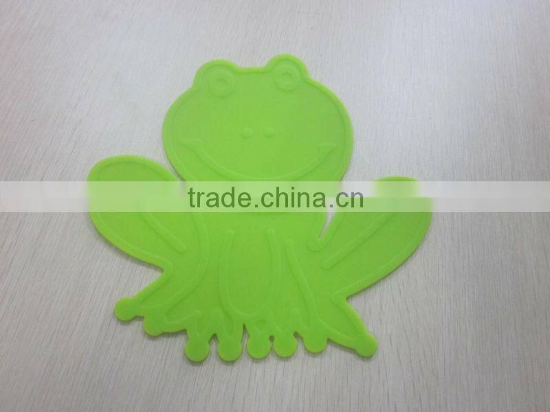 2015 new design Eco friendly food grade frog shaped silicone trivet,silicone placemat