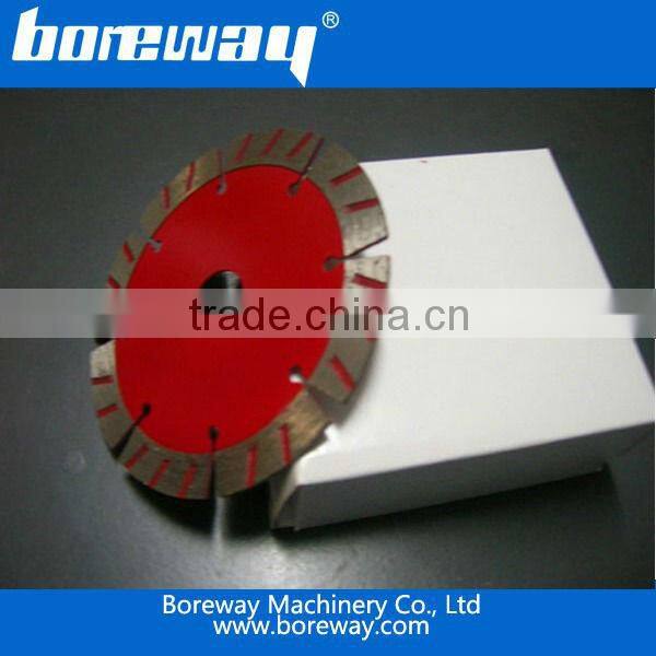 Professional diamond saw blade for cutting concrete