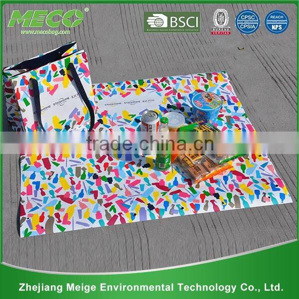 New design fashion low price waterproof stripe beach mat