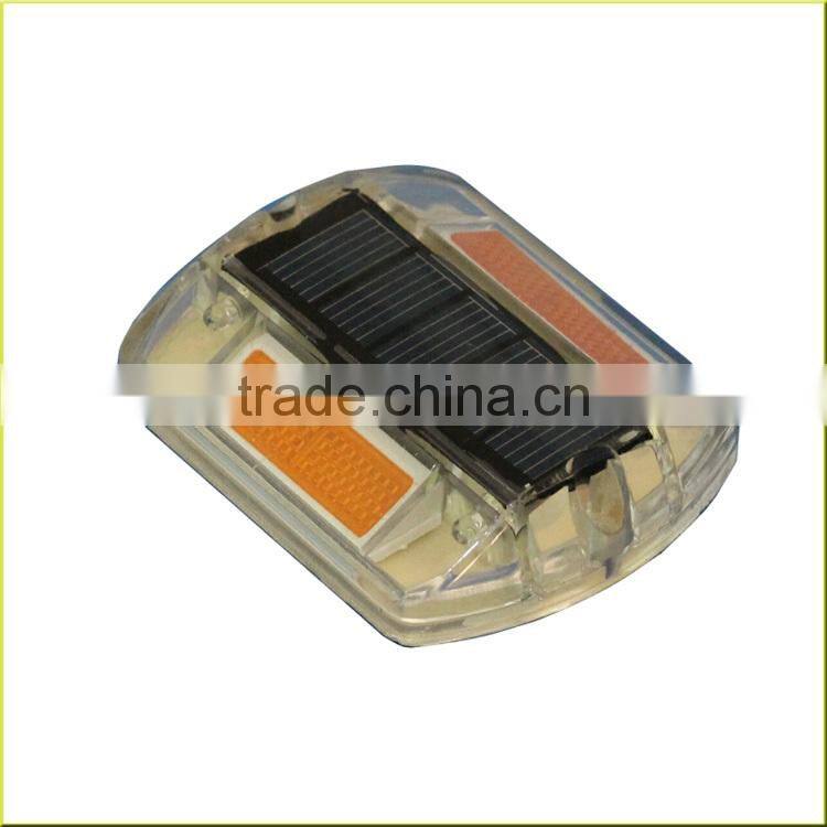 Solar Plastic Road Stud 4 LED with double reflective