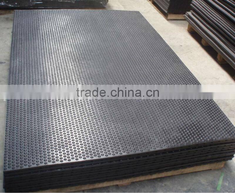 1.83m x 1.22m( Lenght x Width) 17mm think bubble top/groove reverse rubber cow mat