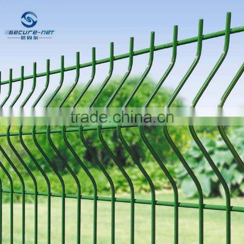 2016 hot sale cheap 3D fold galvanaized field fence