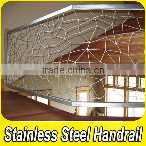 Customed Standard Design Aluminum Fancy Balcony Railings
