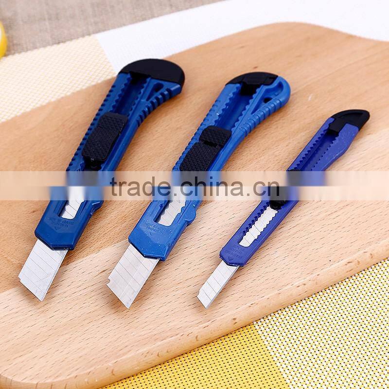 2017 hot sale auto retractable safety cutter knife