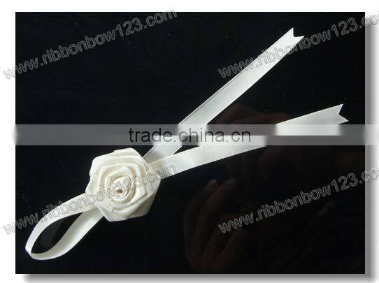 Polyester organza bow tie used on the garment