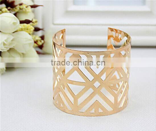 2015 squama design jewelry hollow bangle,adjustable bracelet bangles for costume