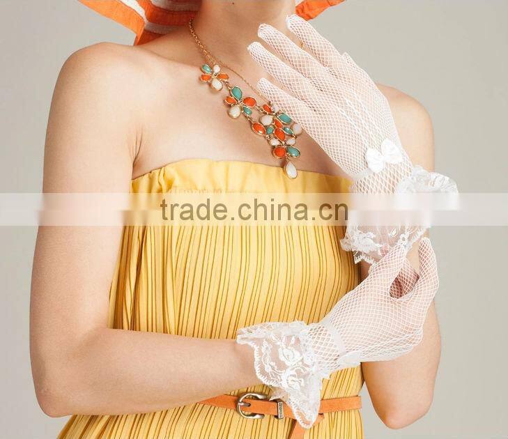 thin lace summer driving lace gloves fashion fishnet surface is prevented bask in gloves