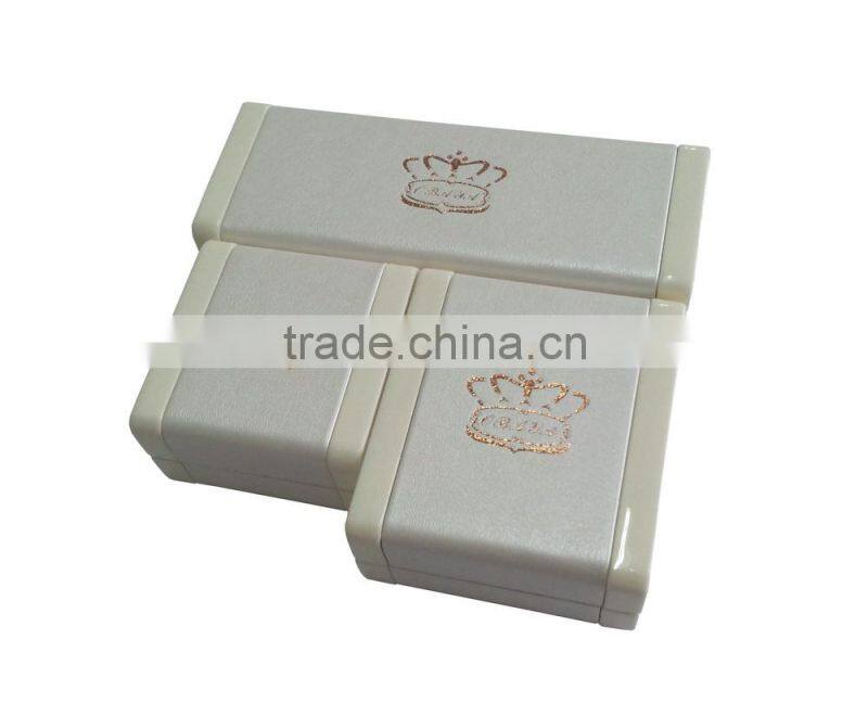 Cheap Lacquered White Wooden Jewelry Box