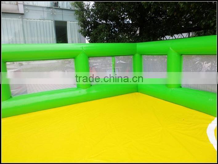 2015 inflatable football field/ inflatable soap soccer games
