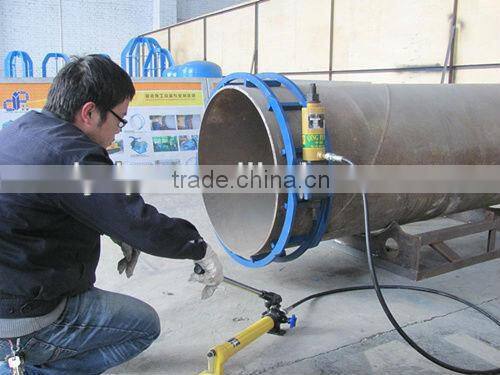 Pipe joint clamp tools