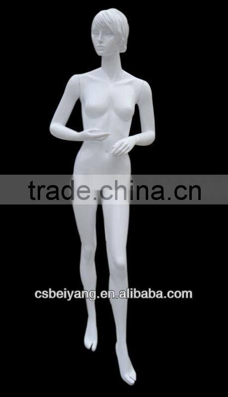 Abstract female mannequin