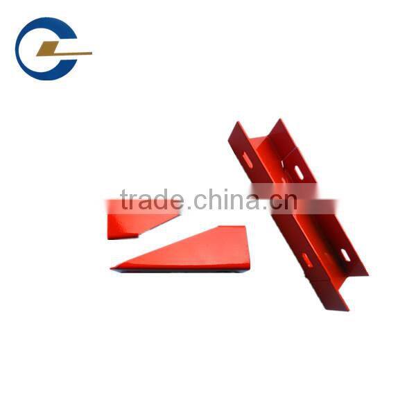 Metallic Corner Braces