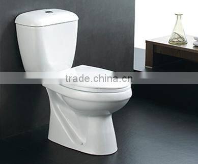 Y823 get free two piece of toilet high quality easy clean