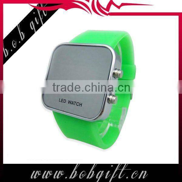 2014 popular cheap fashsion LED silicone watch with mirror