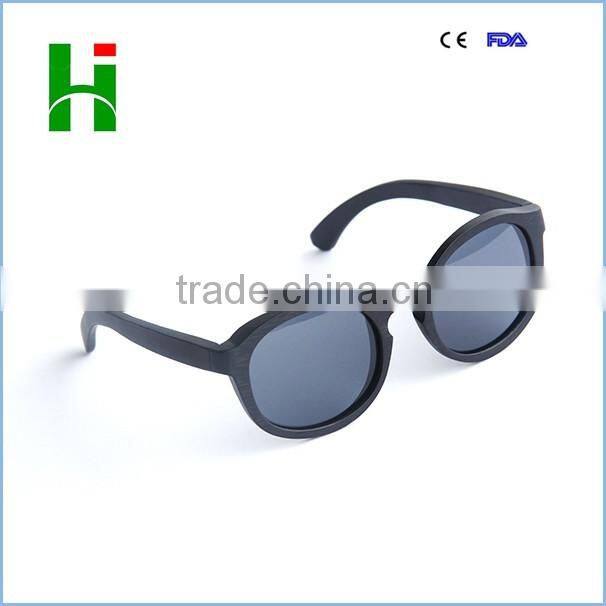 2016 new fashion style wooden sunglasses with polarized lens