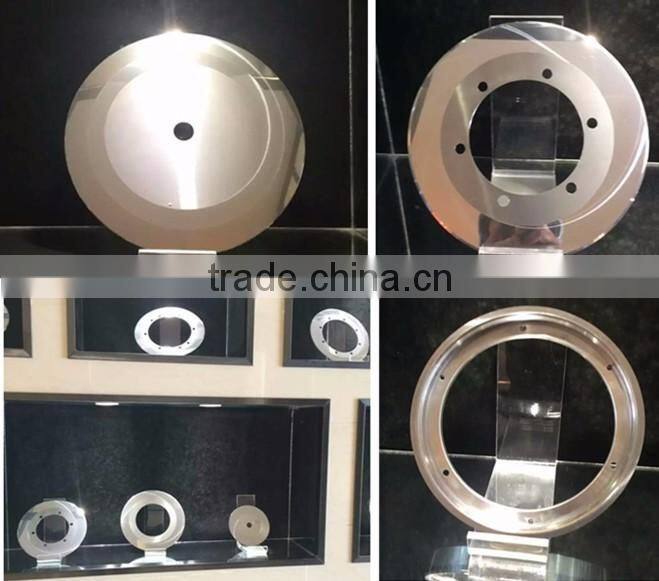 Dust free slot machine blade,