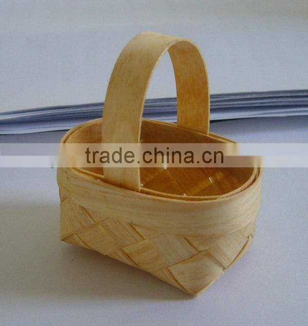 2014 very cheaper wooden mini baskets wholesale