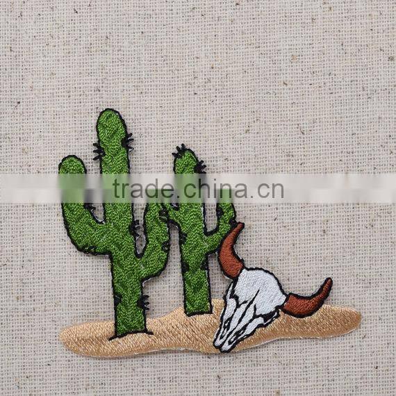 Custom dice & card embroidered patch for clothes embroidery patch made in china choose size/color