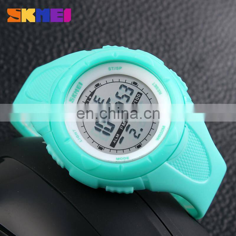 2018 Christmas Gift SKMEI 1074 Digital Children Wrist Watch Plastic Kids Waterproof Sport Watch