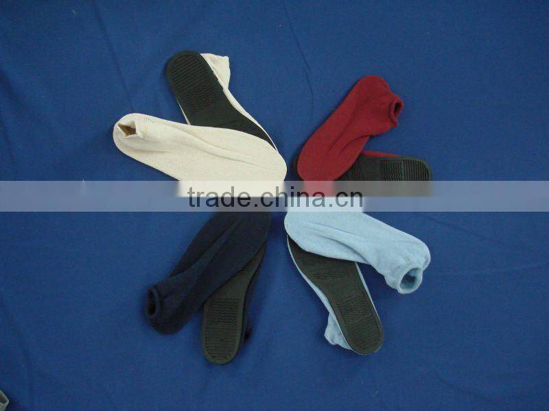 slipper socks with rubber sole