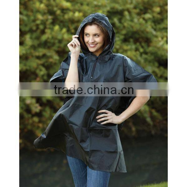 High Quality Waterproof Polyster Rain Ponchos with Logo