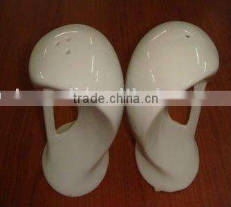 ceramic white Salt and pepper shaker